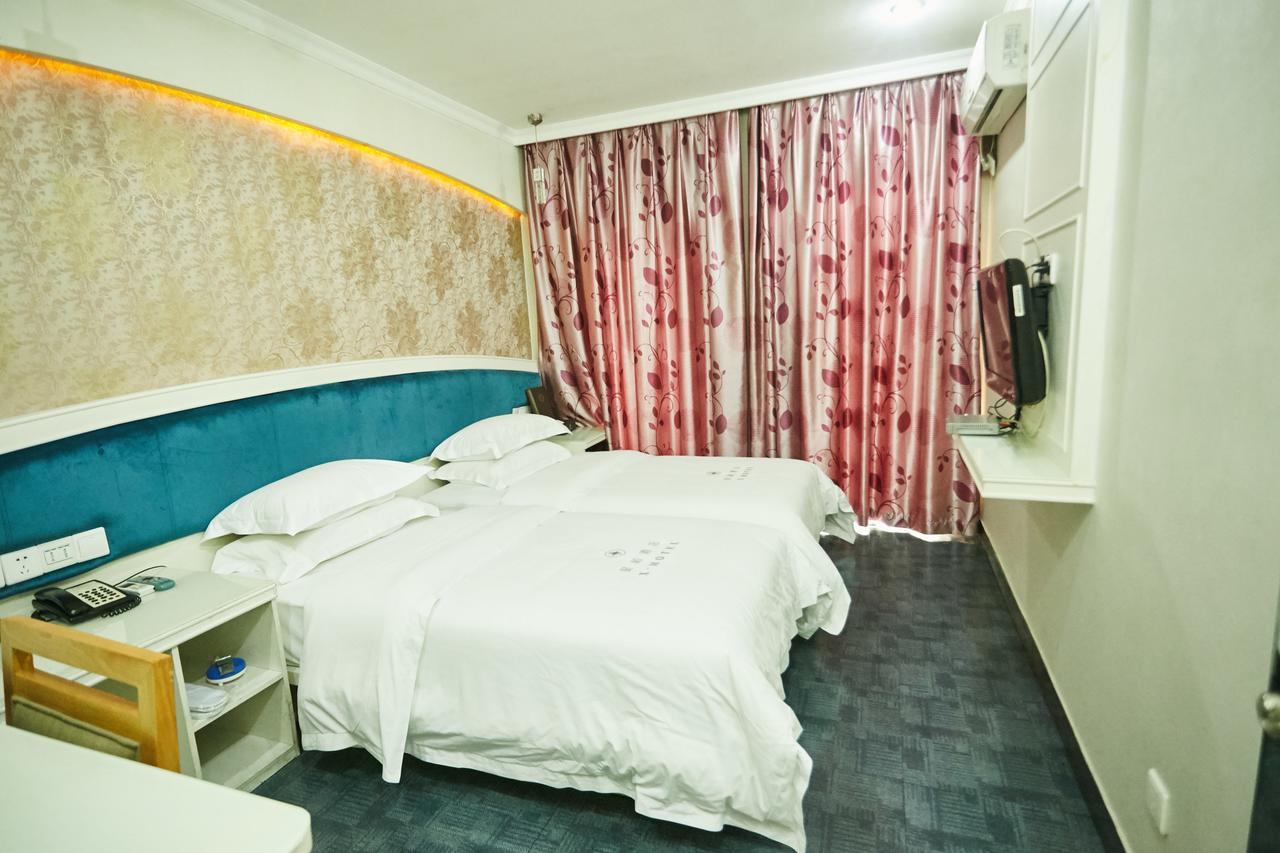 Xinghe Xinfeng Hotel Canton Esterno foto